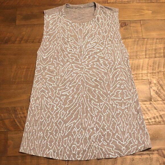 Lululemon | Gray White Muscle Hustle Tank Lightning Print - Picture 1 of 8